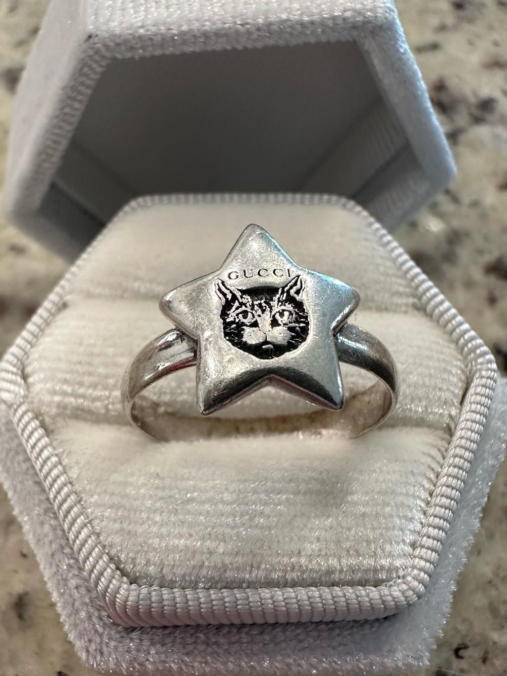 Gucci Sterling Silver Blind For Love Star Cat Ring - Picture 2 of 9